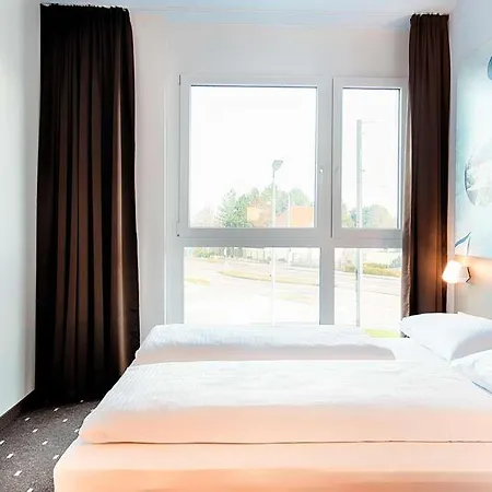 Augsburg-nord Hotel 2*
